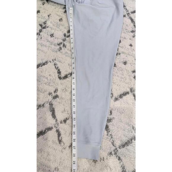 Under Armour - Picture 2 of 8